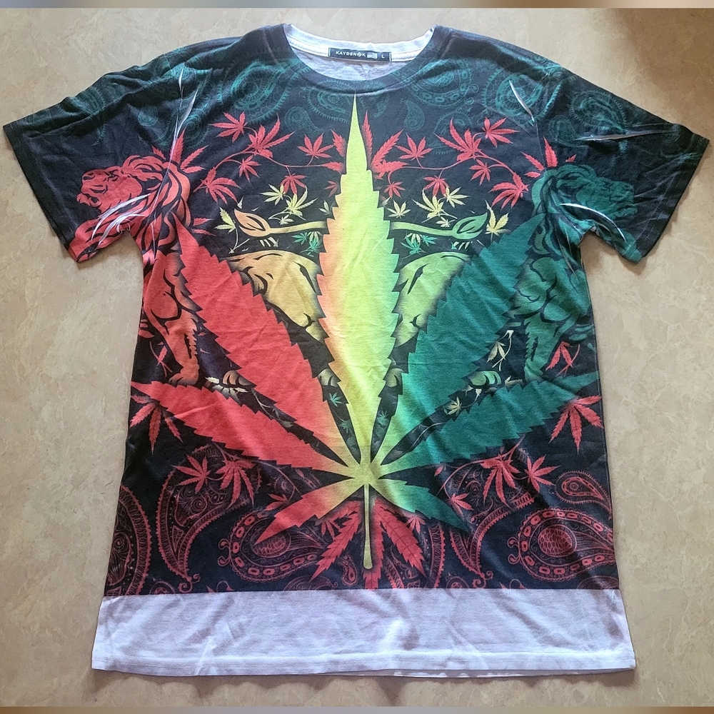 Kayden.K Maryjane T-shirt | Size Large